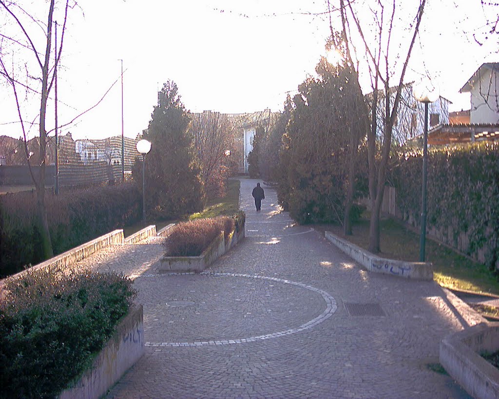 Via pedonale sopra il torrente Vareggio by Bob Simbel