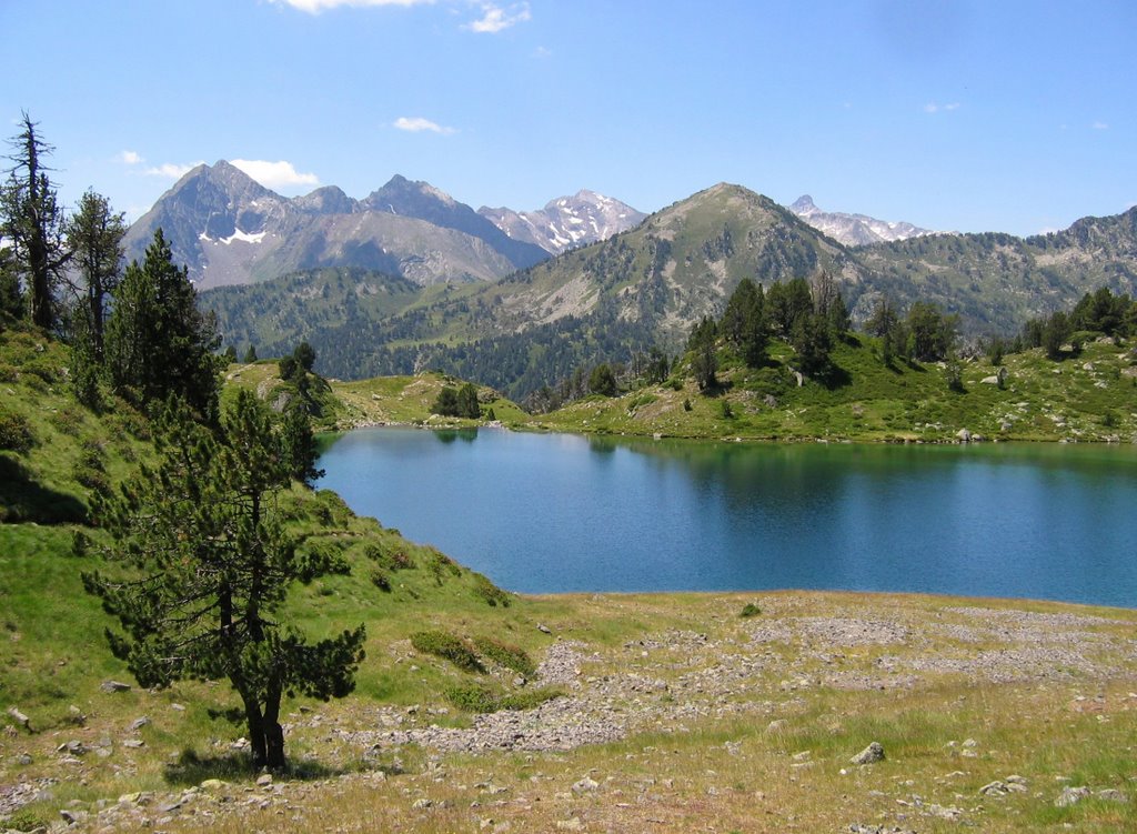 Pyrénées, Néouvielle, Lacs de Bastan, Lac Inférieur. by Phil'Ours