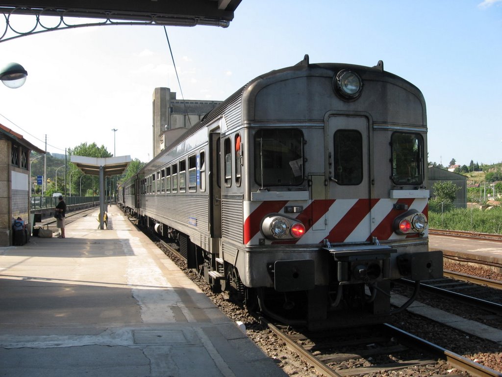 Marco de Canaveses train station by a-greb