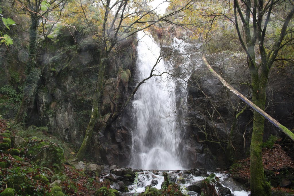 Bica de Água d'Alta, Pedronhe, Santiago de Besteiros - Tondela by João Paulo Coutinho