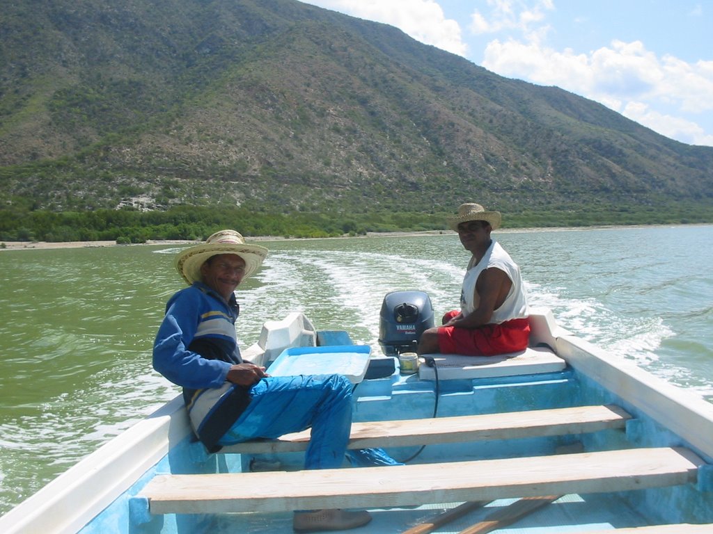 Lago enriquillo überfahrt zur isla cabritos by galvanero