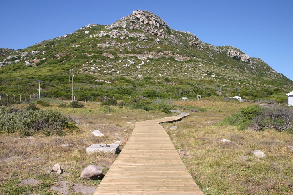 Walk way at Slanghoek Light House by Tillie