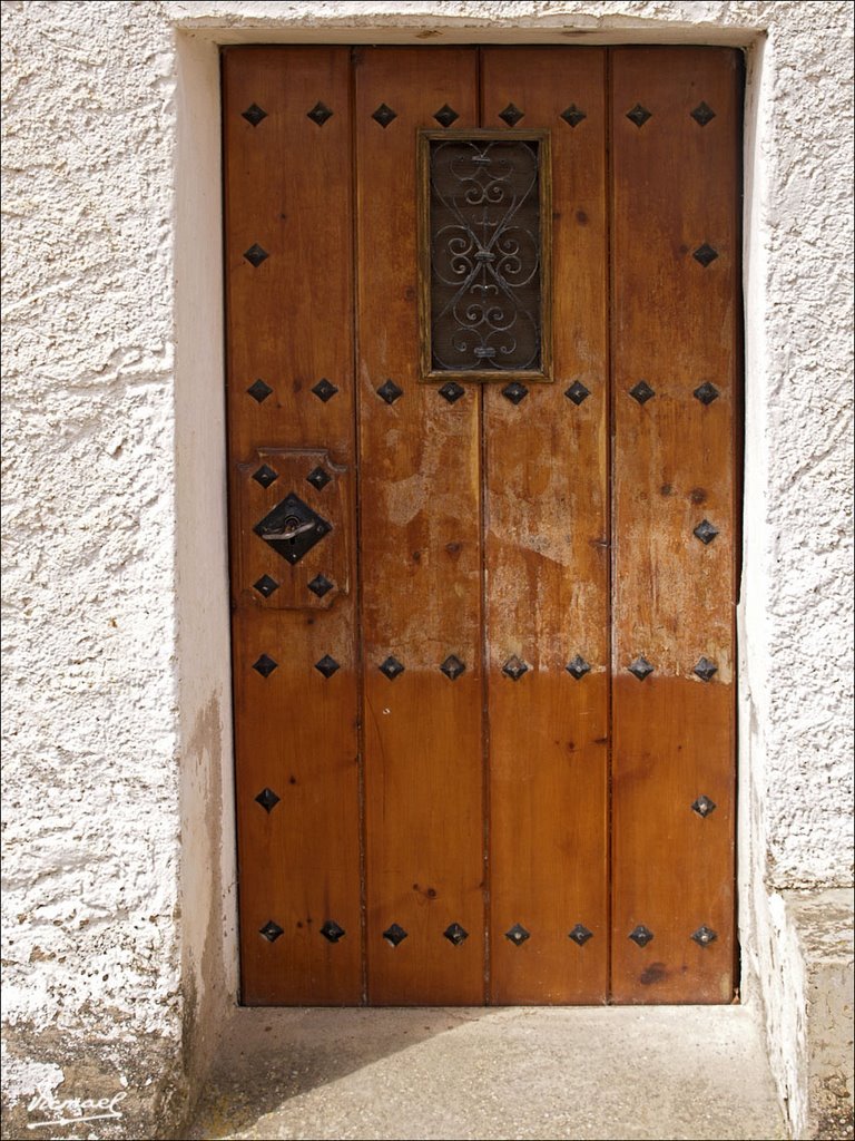 70716-37 ARIZA ANTIGUO. PUERTA VIEJA BODEGA by Víctor Manuel Mamblo…