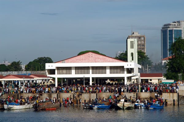 Dar es Salaam fish market by tanzanianboy