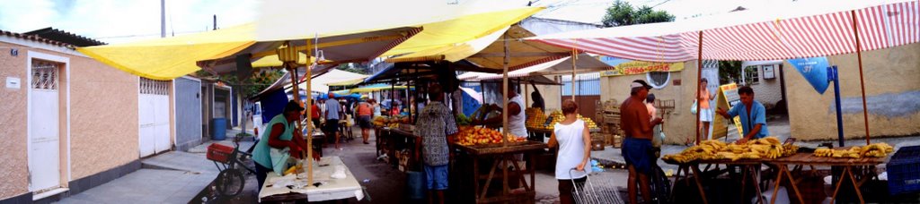 Feira de Sabado by Silvio Cezar Scremin