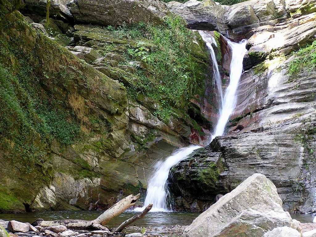 Cascada de San Javier - Tucumán - Argentina by Marcelo Ois Lagarde