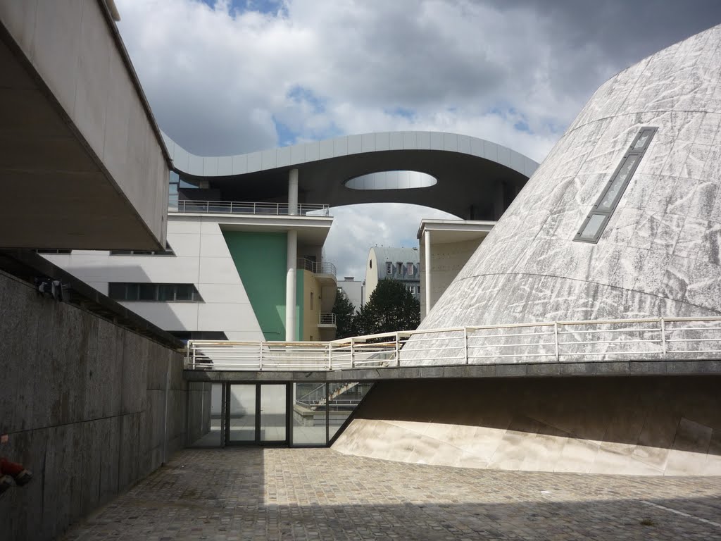 Parc de La Villette, Conservatoire by alexandrealari