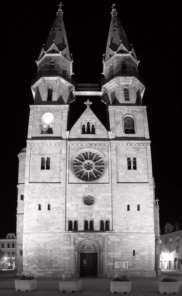 Stadtkirche Meiningen by PauL P...