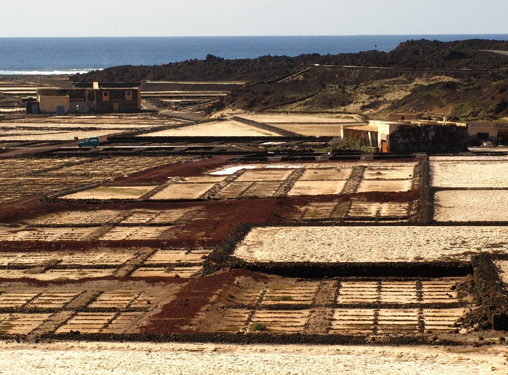 Las Salinas de Janubio by fajna_asia