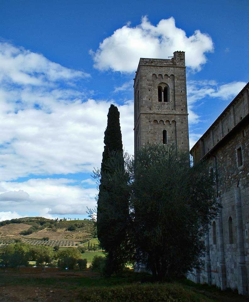 Italia Settembre 2006, Abbazia di Sant'Antimo by Gutzemberg