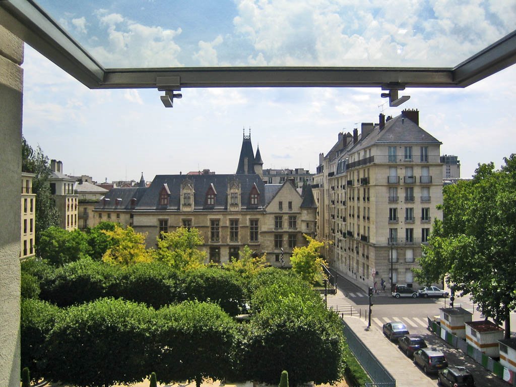 Paris, view from Cité Internationale des Arts by Arnfried Zerche