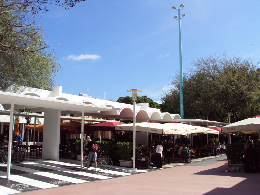 Outdoor Bar space at Lincoln Rd by John M Lopez