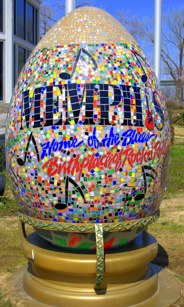 Memphis Egg by Brooks Family