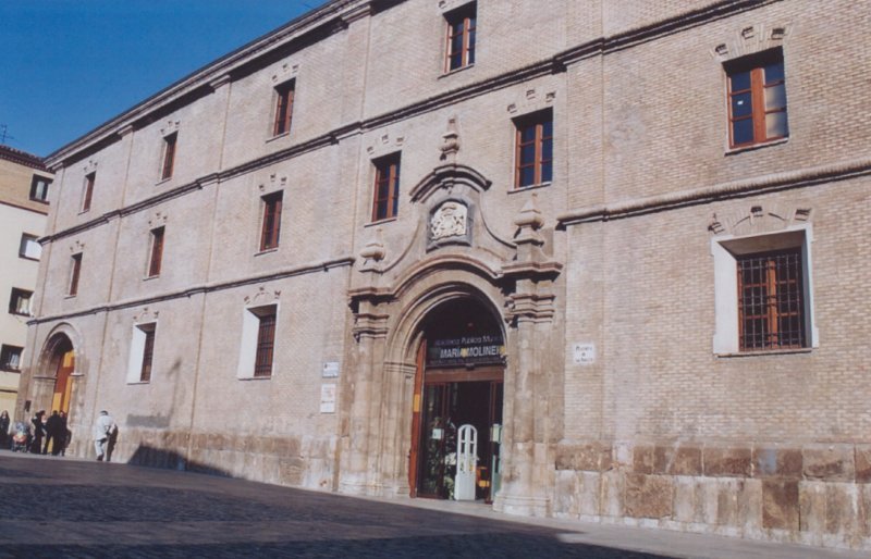 Antiguo Convento de San Agustín. Biblioteca María Moliner by RuSolera