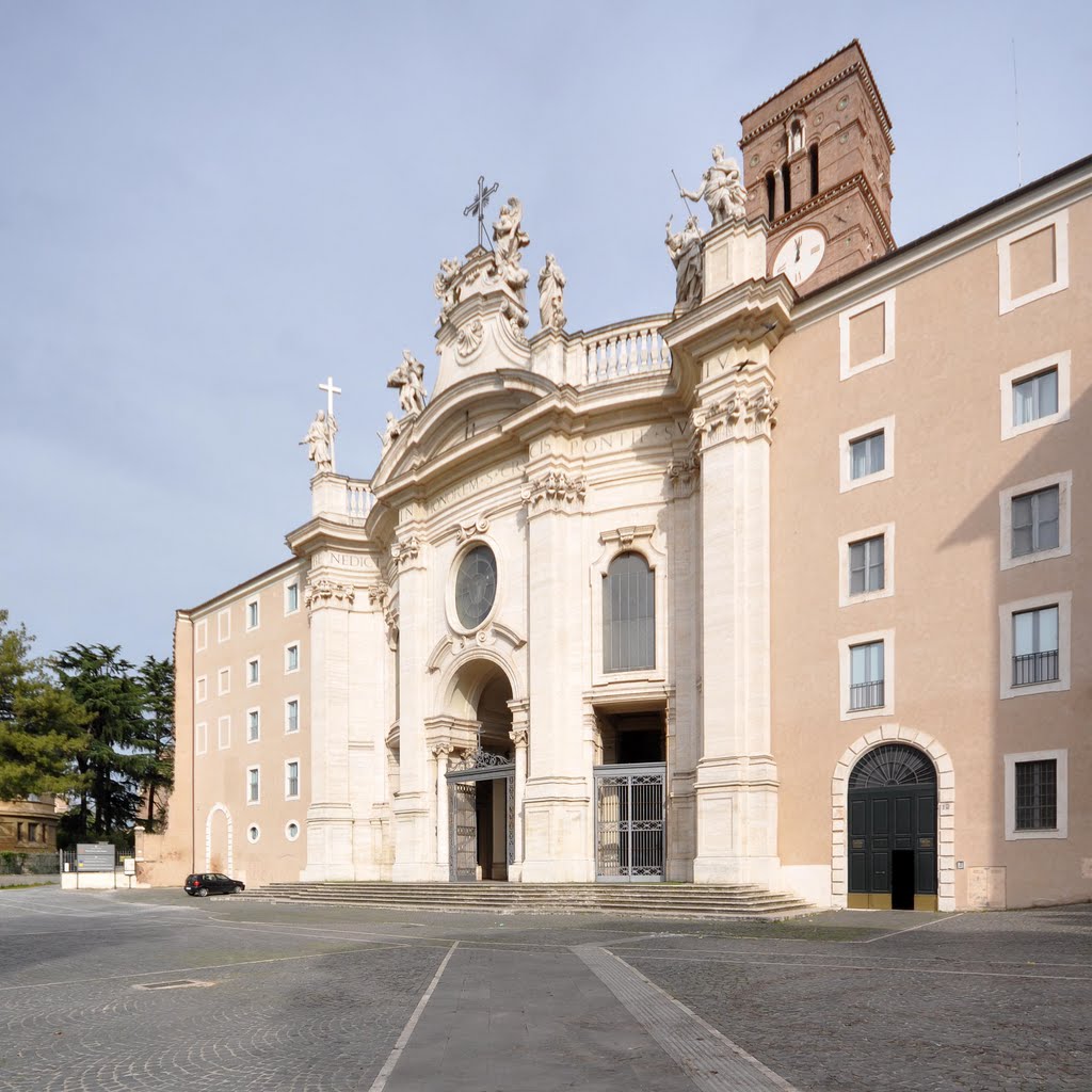 Rom, Santa Croce in Gerusalemme by Arnfried Zerche