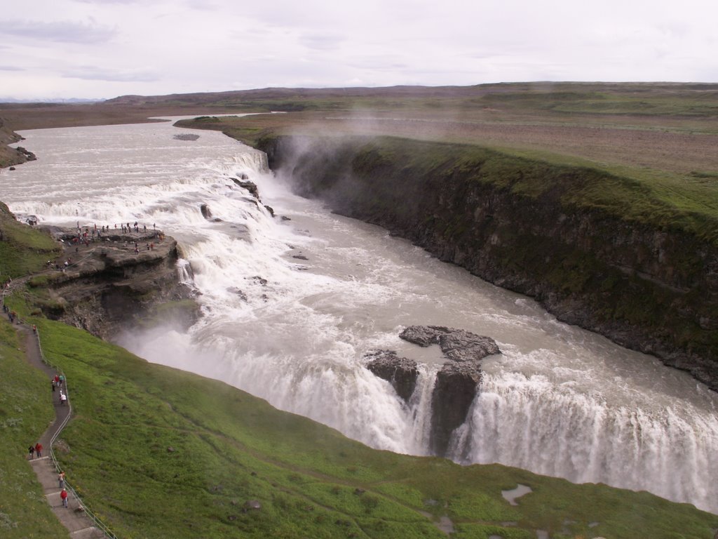 Gullfoss waterfall by esefrsv