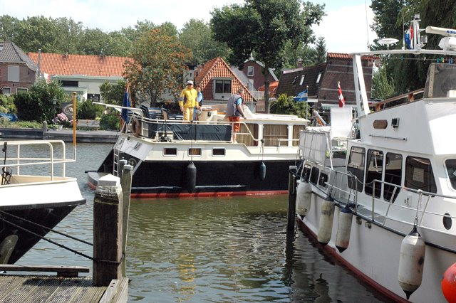 Botensteiger by enter weesp