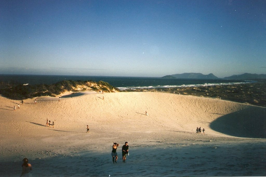 Dunas da praia da Joaquina - Florianópolis/SC by saffis