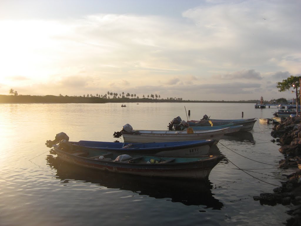 Pangas en San Blas by alfonso topete ramos