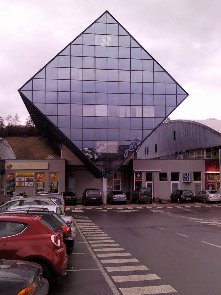 Einkaufcenter in LU-Junglinster by Werner Hiester