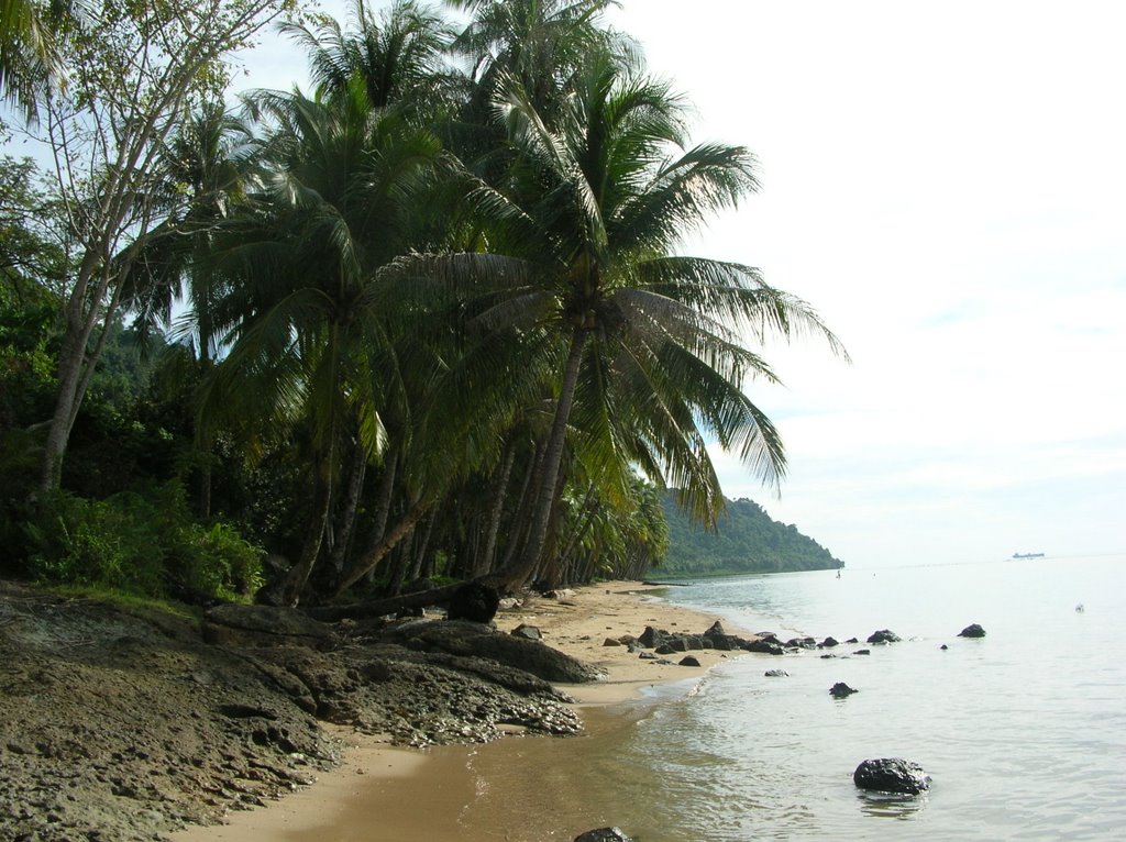 Beach, Teluk Bayur, West Sumatra by FabioFrati