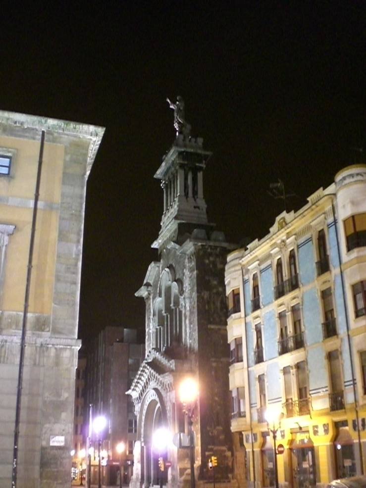 Gijón, Iglesia del Sagrado Corazón by Javier Teixido