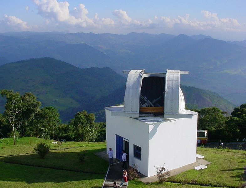 Observatório Pico dos Dias - Vista Sul by Guia da Mantiqueira