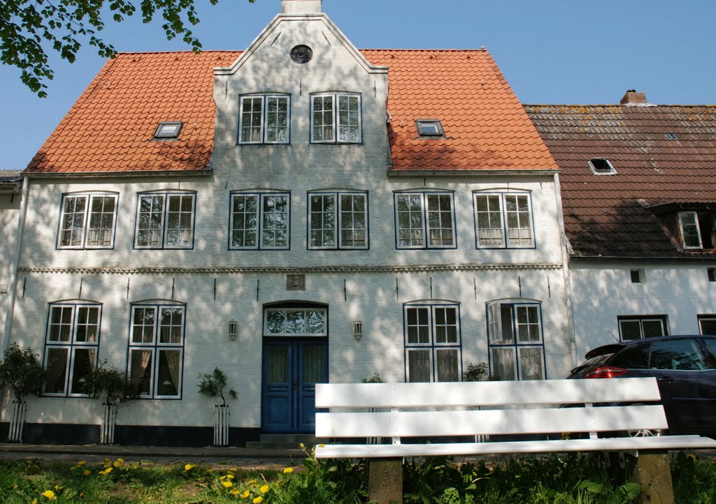 Histor. Wohnhaus am Mittelburgwall by vp_hmbg-PRO PANORAMIO