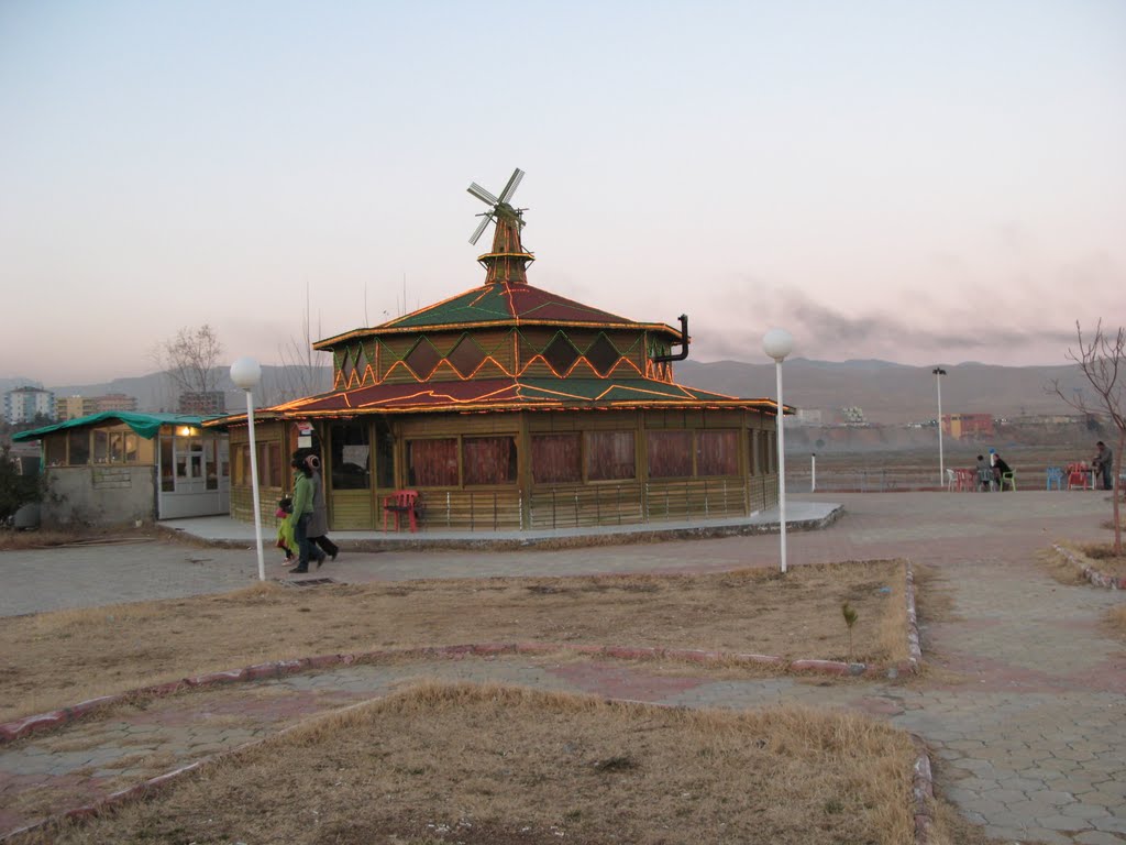 Cizre parkı by hayri klc