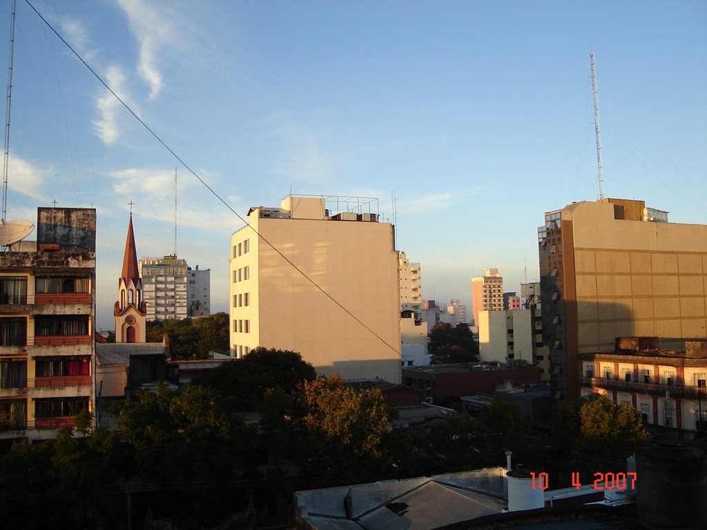 Desde la FCEQyN (Oeste) by Masevig