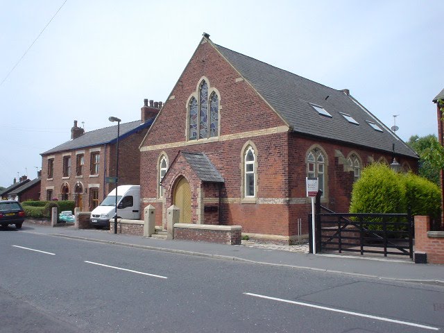 Old Methodist Chapel, Now Appartments by MikeW