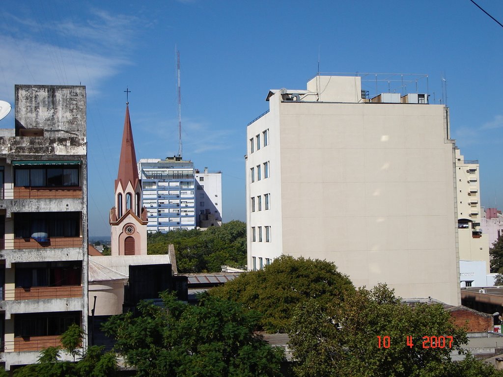 Desde la FCEQyN (Oeste) by Masevig