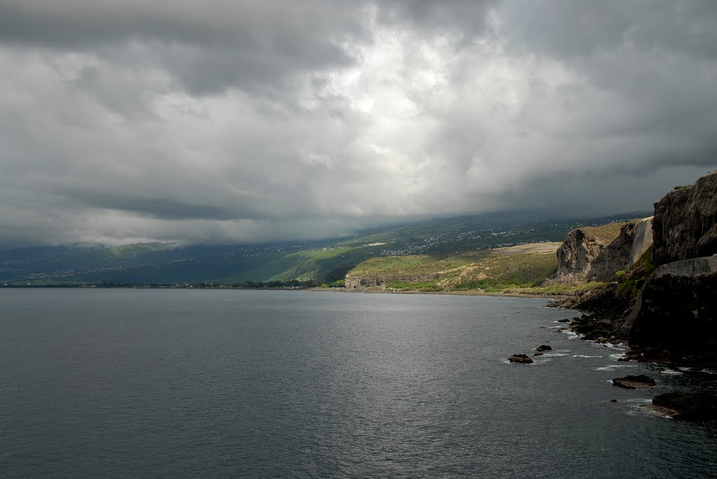 La baie de Saint Paul by Frédéric Prentout