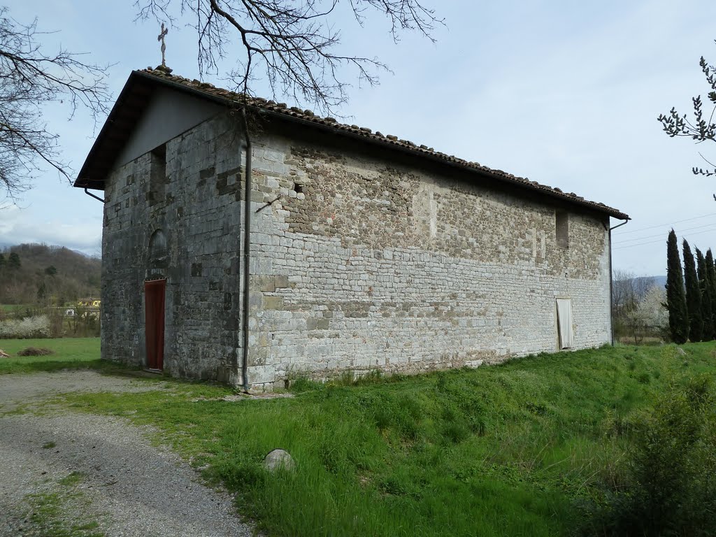 Gallicano Chiesa di Santa Lucia 01 by Francesco Saisi