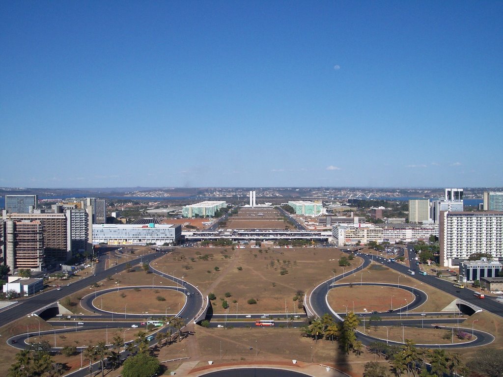 Vista da Torre de TV em Brasília by FabioZ