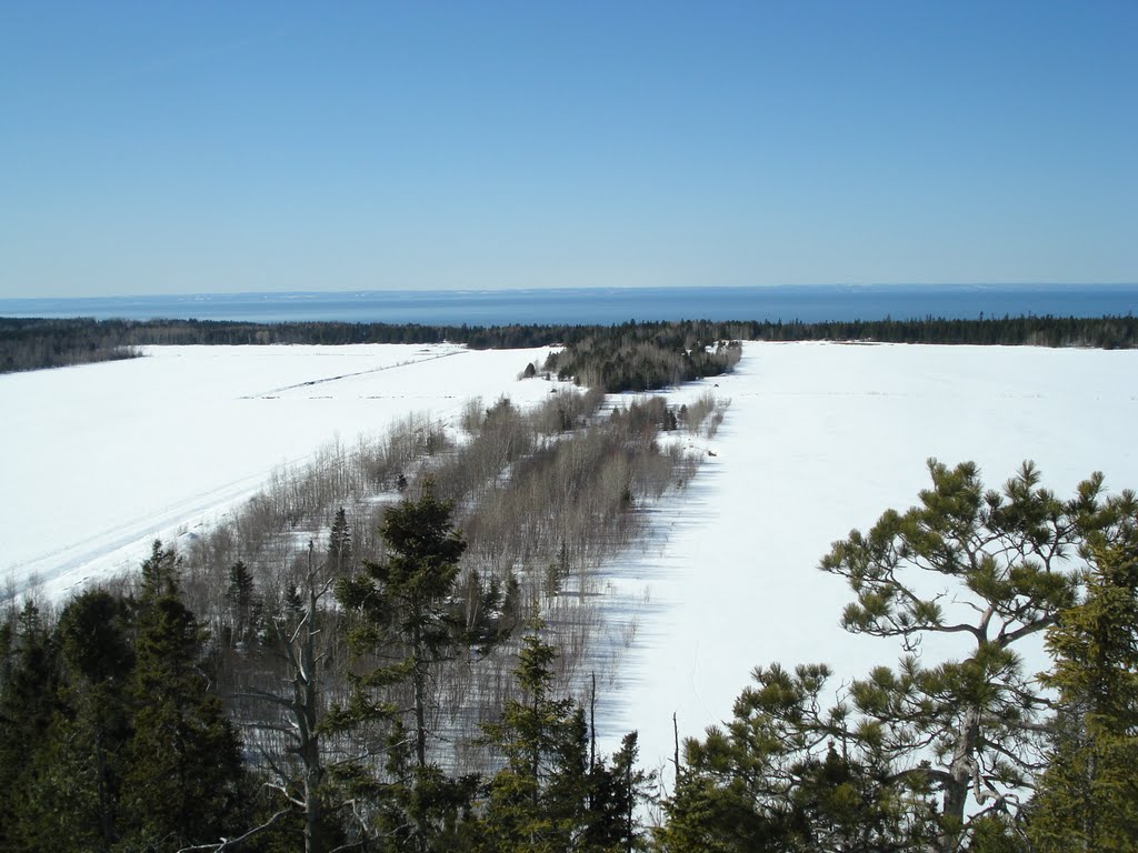 Vue sur le fleuve. Photo: 2010-03-12 by Jean-Moo