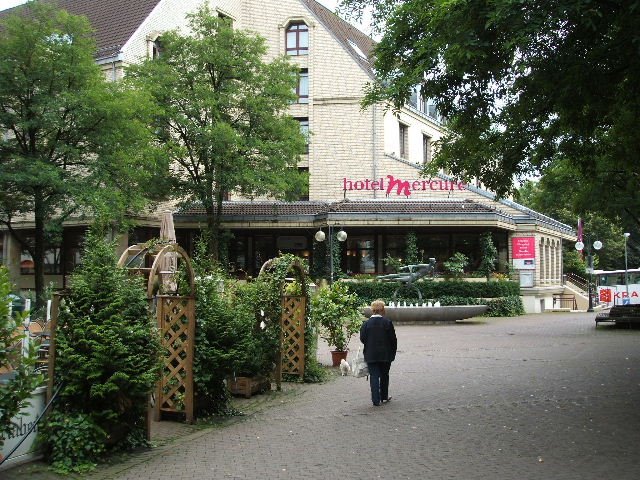 Hotel Mercury te Bielefeld by w.bosman