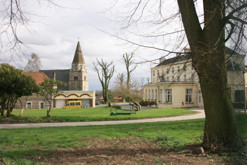 L'EGLISE ET LA MAISON DE RETRAITE by Frédéric Adant