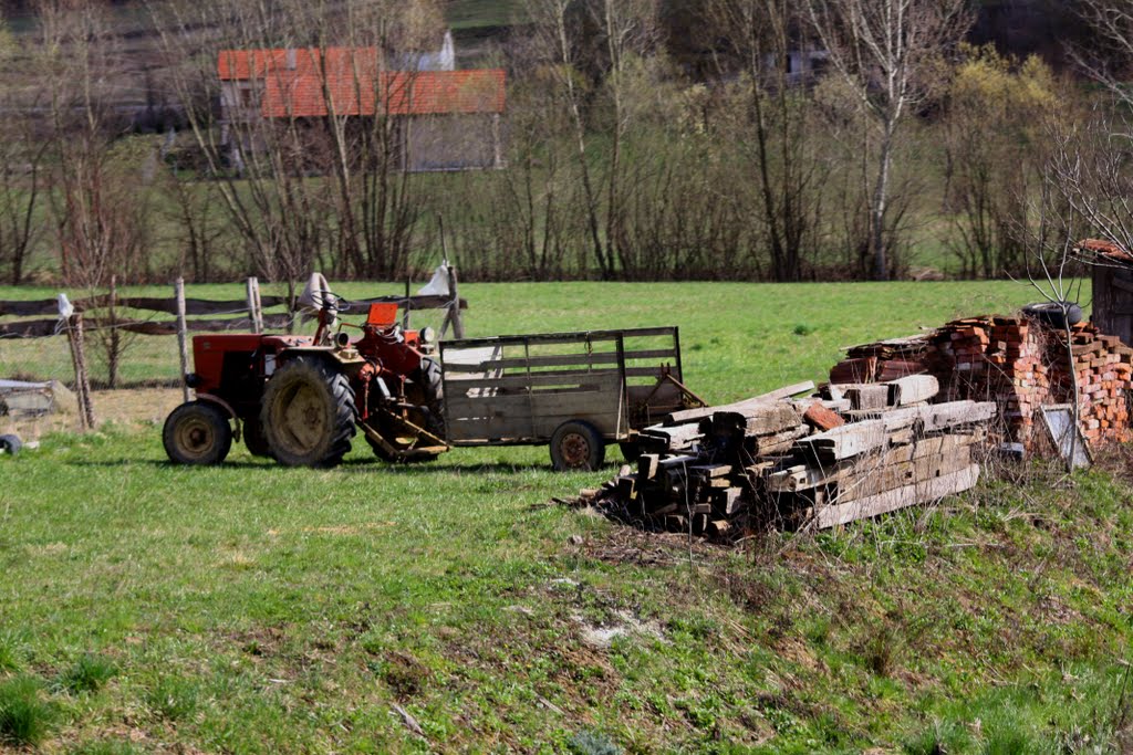 Tractor on Standby with Tractor Trailer by Tania Lugomer-Pomper