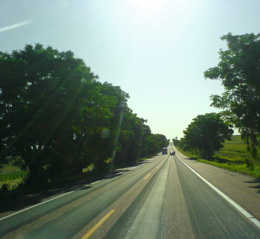 Saindo de Gramado by Stephan Alexander Riederer