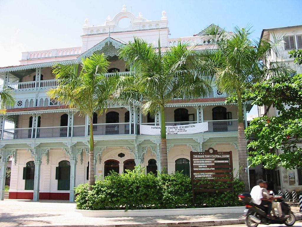 Stonetown Chemestry House by Arturo La Bruna