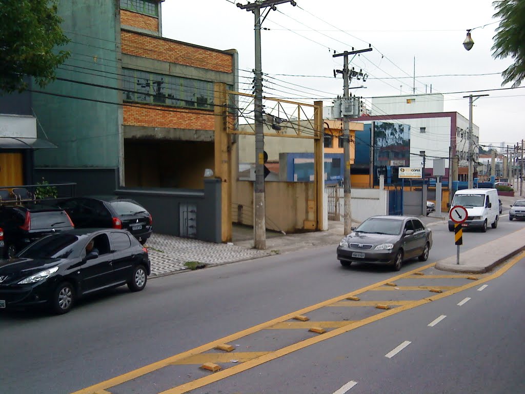 Em movimento - Rua cerro cora by Eri Martins