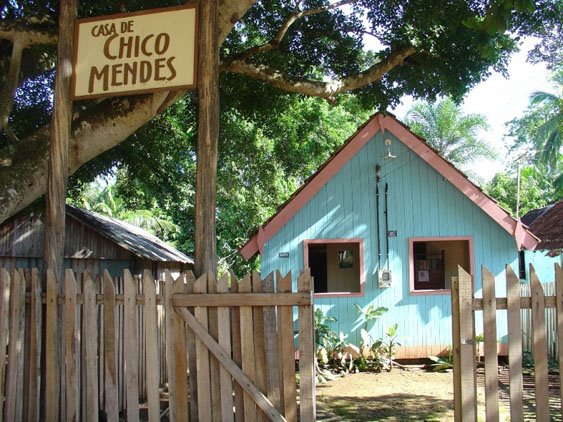 Casa de Chico Mendes by Franklin Andrade