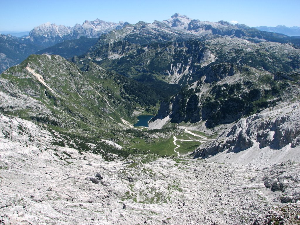 Krnsko jezero (pogled iz Krna) by planinc