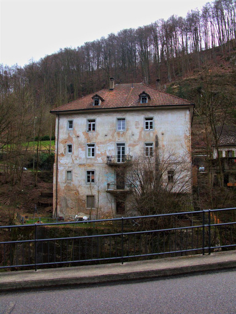 Riverside house near Angenstein castle, Switzerland by Tom Waugh