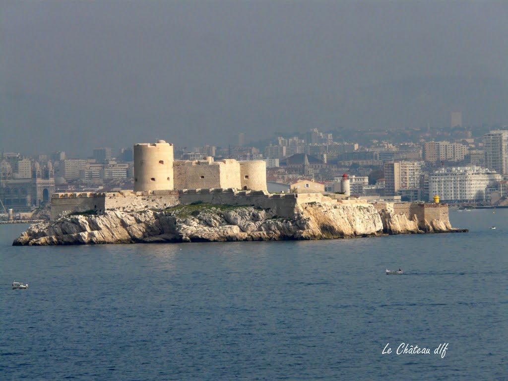 Marseille, le château d'If vu de Pomègues by lorcas