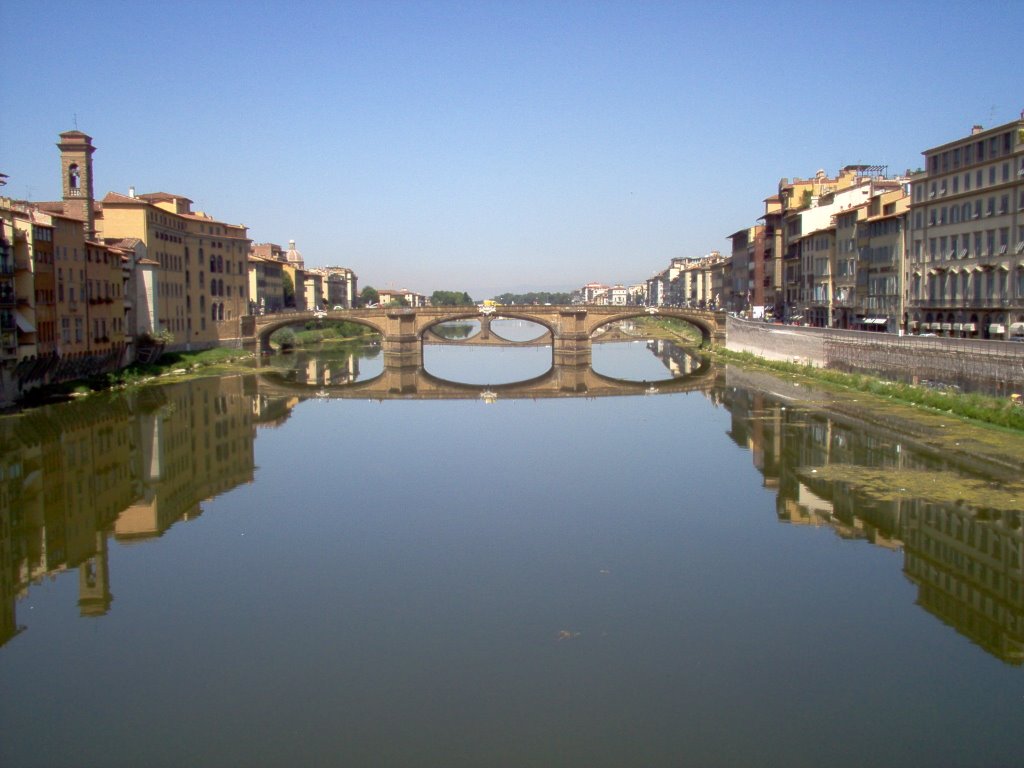 Vista dal Ponte Vecchio:il Ponte di Santa Trinita. Santa Trinita Bridge,view from the Old Bridge. by Landi Paolo (brezza)