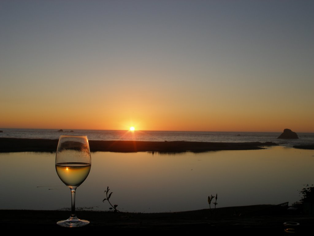 View from The River's End Hotel, Jenner by keavenm