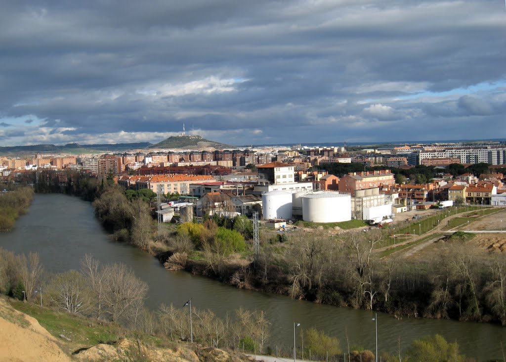 Valladolid .- Panorámica desde Parquesol by JoeCat