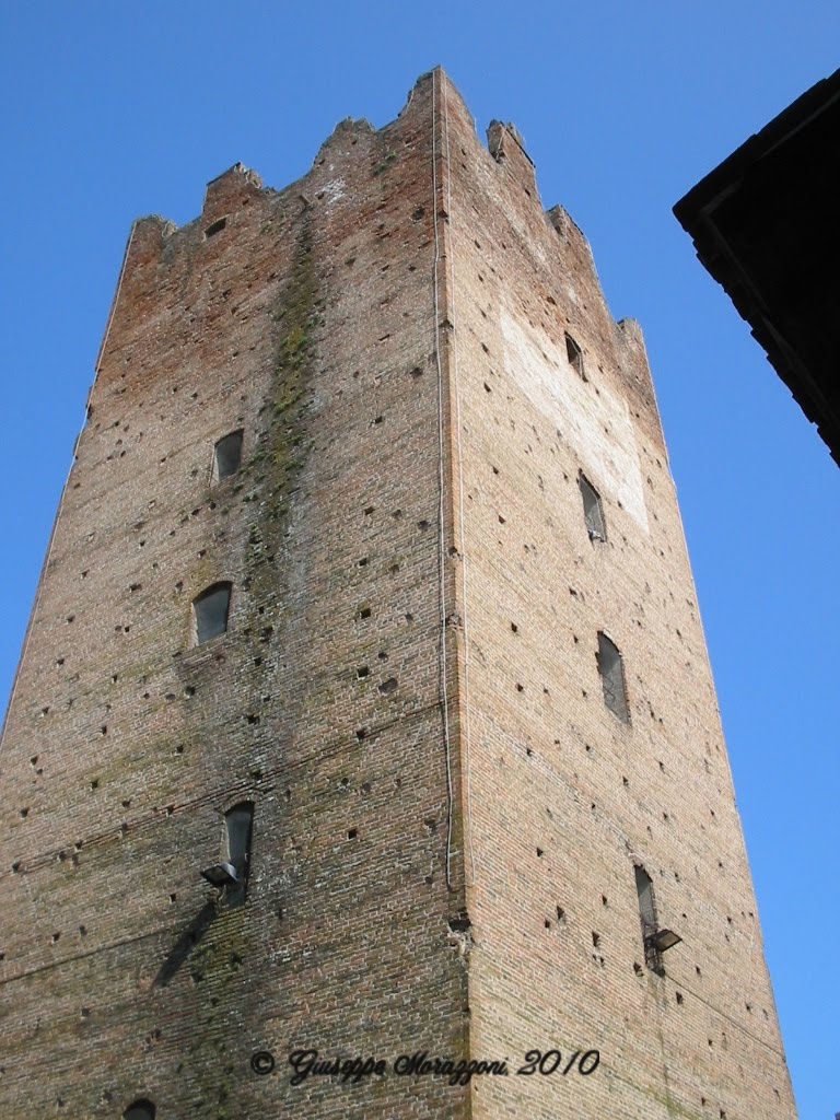 Castello di Reggiolo by Giuseppe Morazzoni